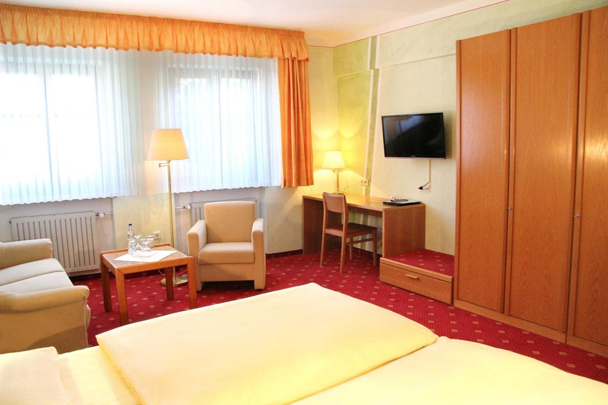 Hotel-Garni Goldener Schwan Bad Windsheim Exteriér fotografie