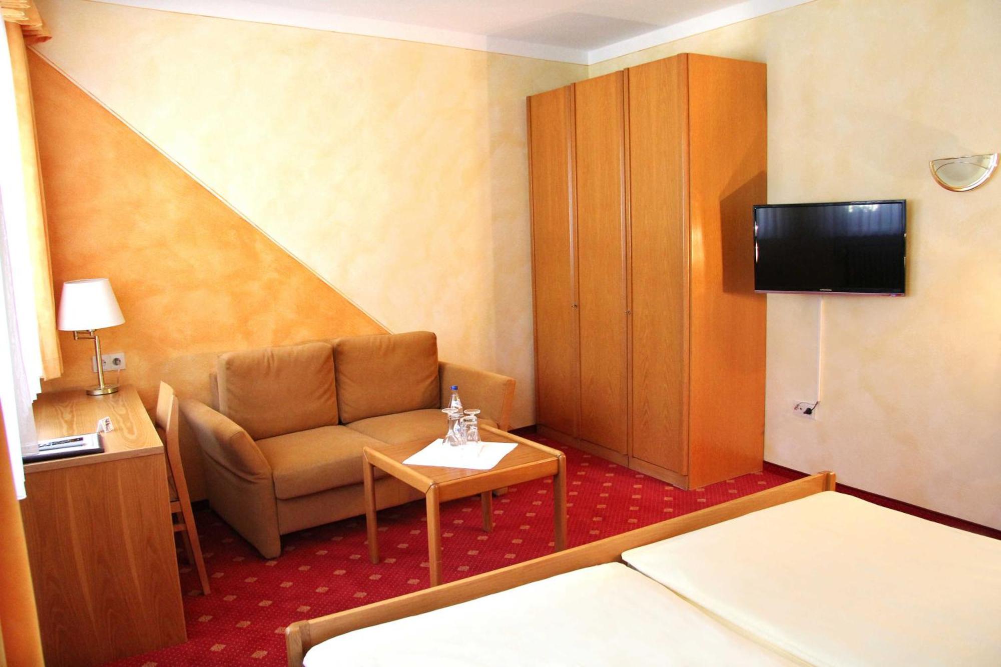 Hotel-Garni Goldener Schwan Bad Windsheim Exteriér fotografie